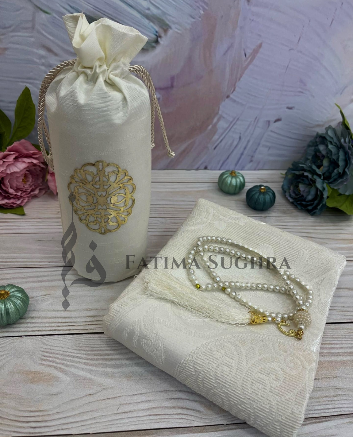 Cylinder-Musallah-Prayer_Mat-Tasbih-Misbah-Pouch-White-00