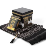 Kaaba Quran Cube - Quran Musallah and Tasbih in a Gift Box