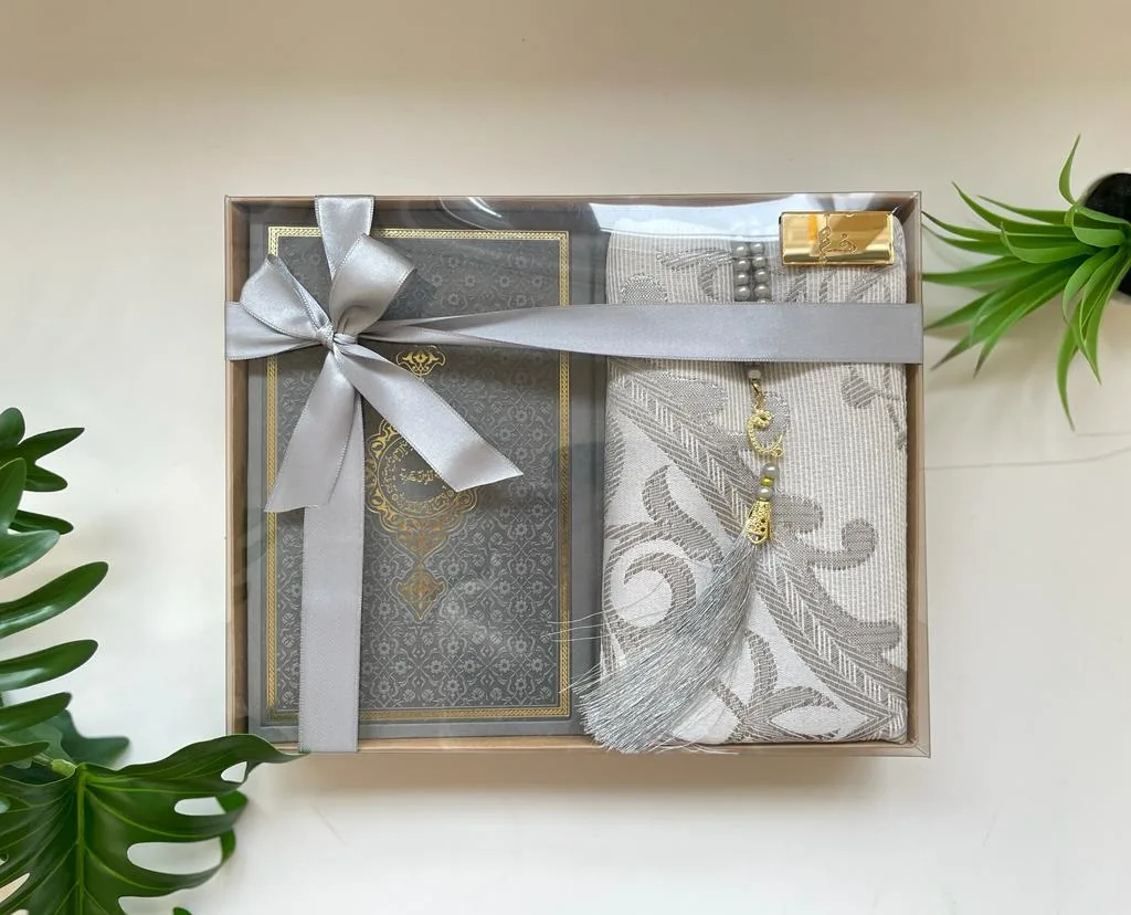 Quran Gift Set with Musallah and Tasbih (Sukoon) - Image 9