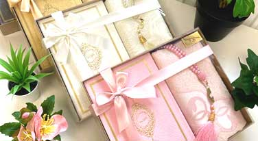 Quran Gift Set with Musallah and Tasbih